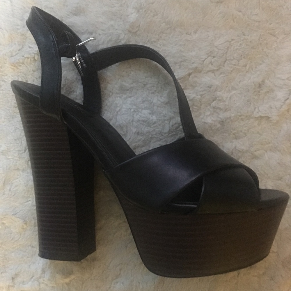 Forever 21 platform chunky heel sandals